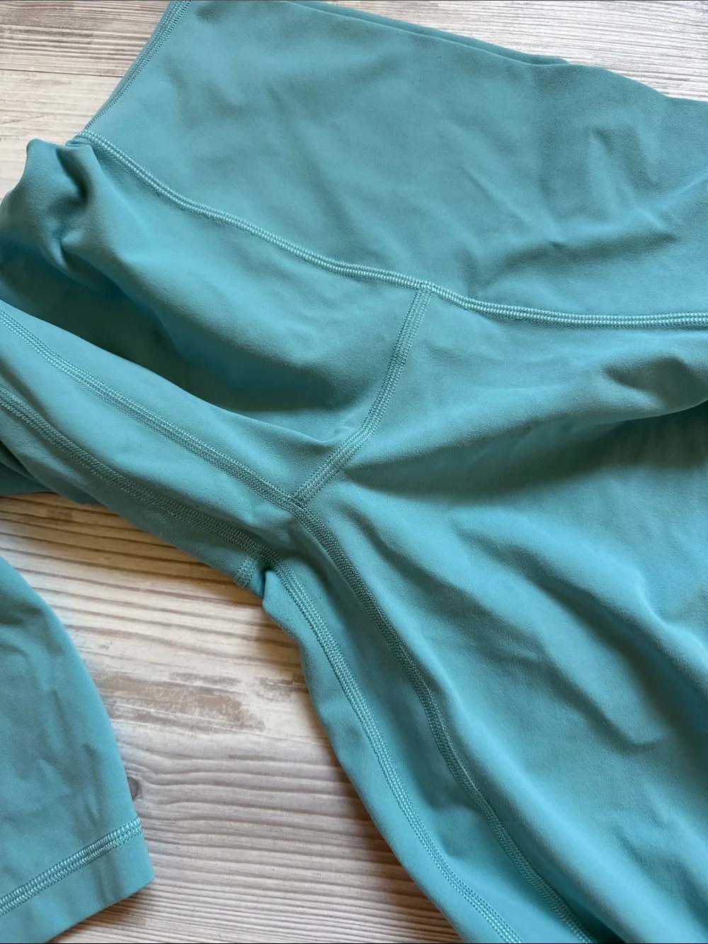 🍋Lululemon Align High-Rise Crop 21", Size 6 - Picture 2 of 5